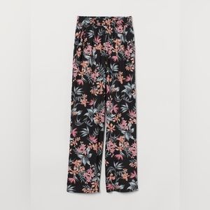 H&M floral wide leg pants size 4